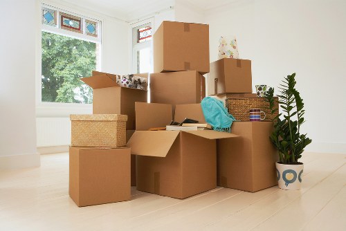 Removal van and apartment building access for Eastbarnet flat removals